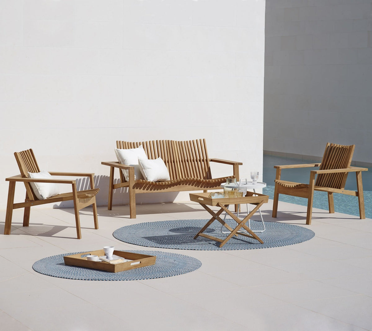 Kingston sunchair with wheels lifestyle image by Cane-line