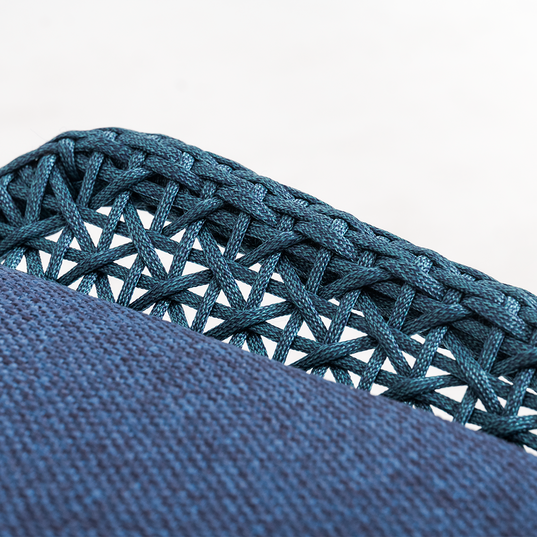 Lebello 4L Lounger woven detail