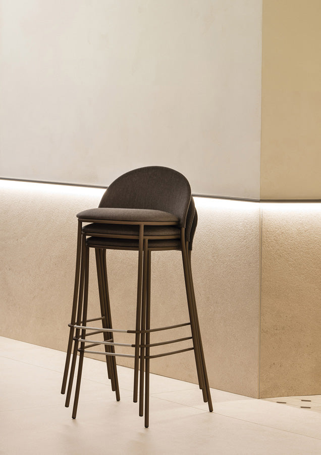 Petale Upholstered Bar Stool