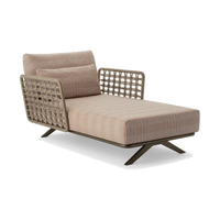 Roberti Armàn Chaise Longue 7125 by Santiago Sevillano