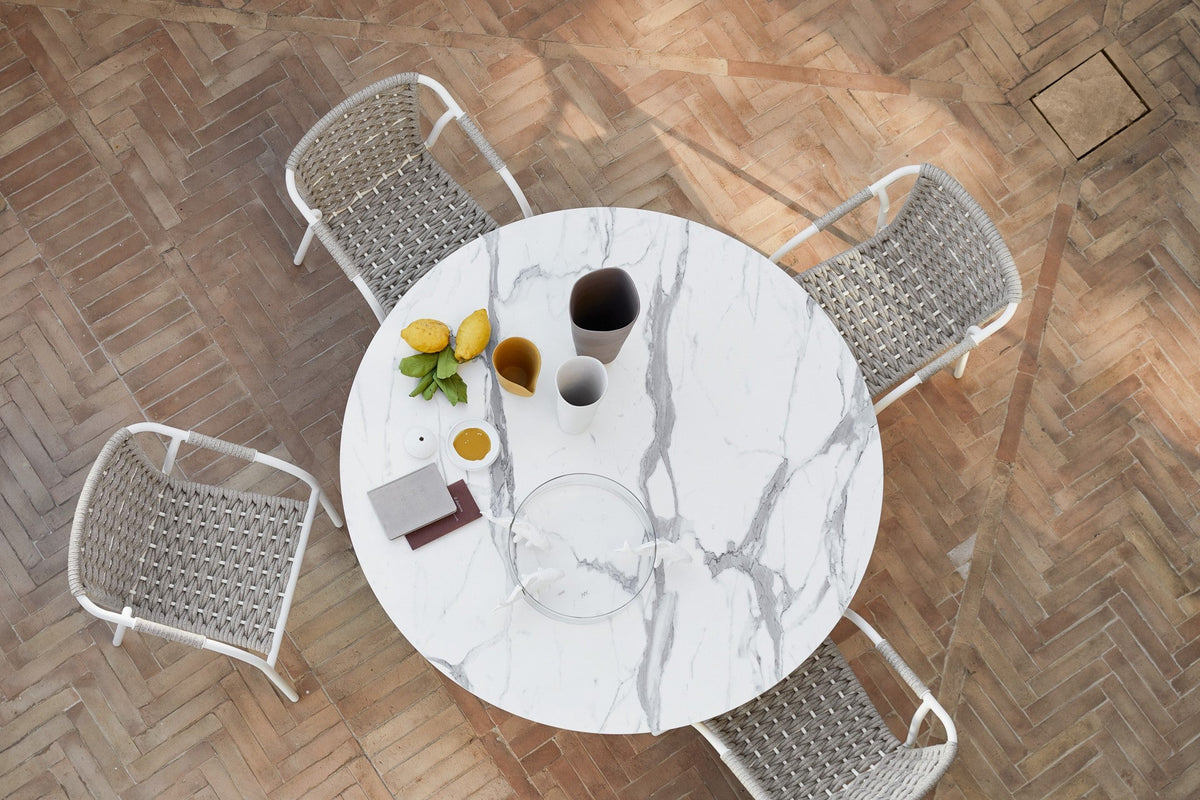 Roberti Capri 4301 chairs with 4326 round dining table in White