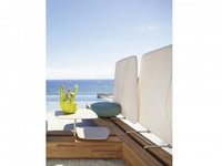Roberti Key West screen and beam accessories overlooking the sea