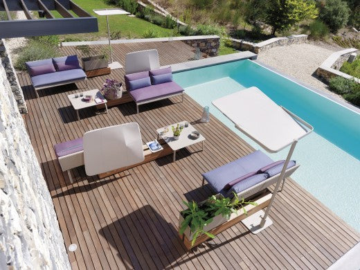 Roberti Key West modular outdoor composition beside a pool