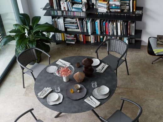 Roberti Lipari 4331 chairs in Graphite around an outdoor table
