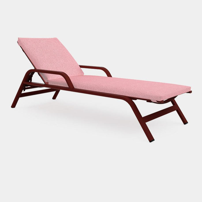 Stack Chaise lounge with arms