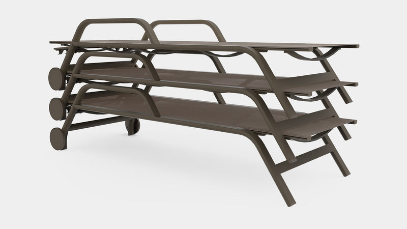 Stack Chaise lounge with arms and wheels