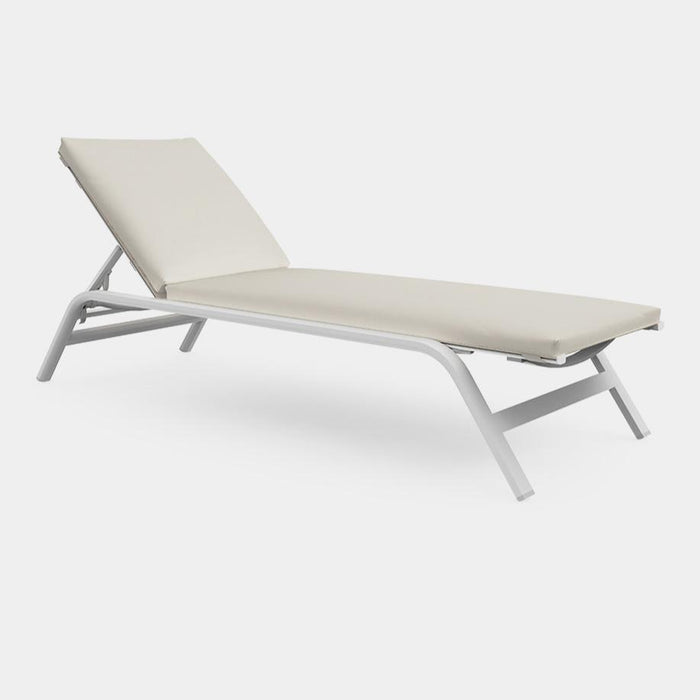 Stack Chaise lounge