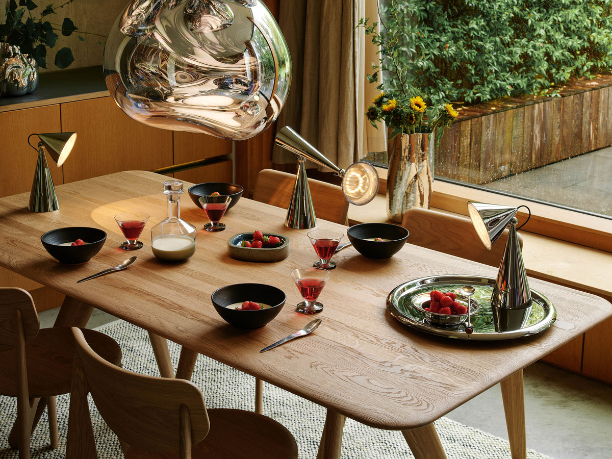 Tom Dixon Pose Task Light official installation view