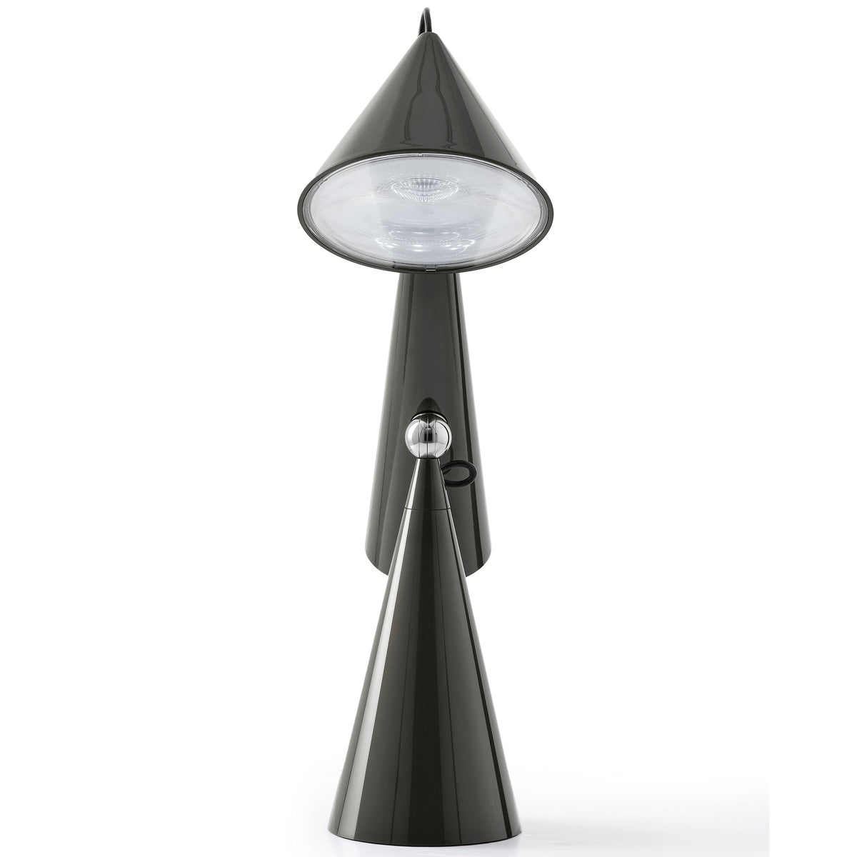 Tom Dixon Pose Task Light in kelp, detail view