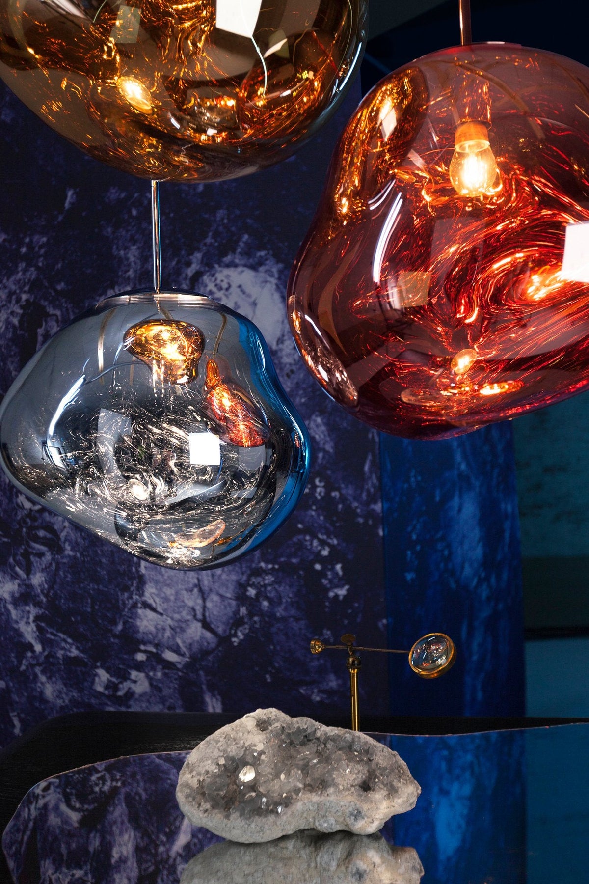 Tom Dixon Melt Silver Pendant close-up