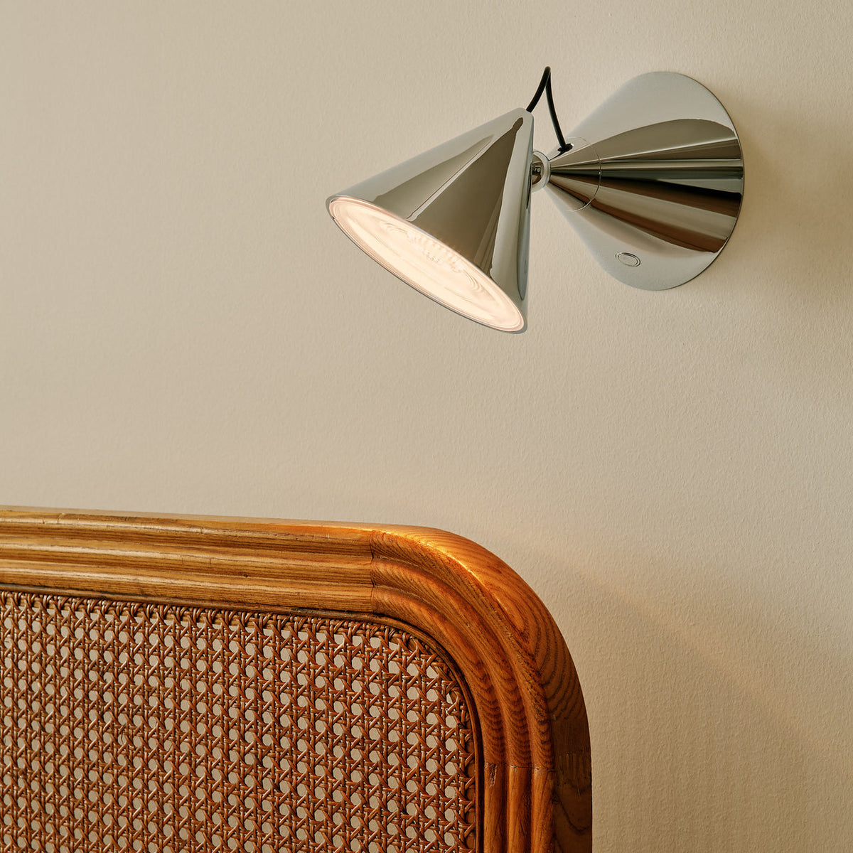 Tom Dixon Pose Surface Light in an interior installation