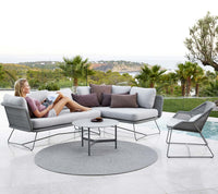 Circle rug outdoor lounge lifestyle image by Cane-line